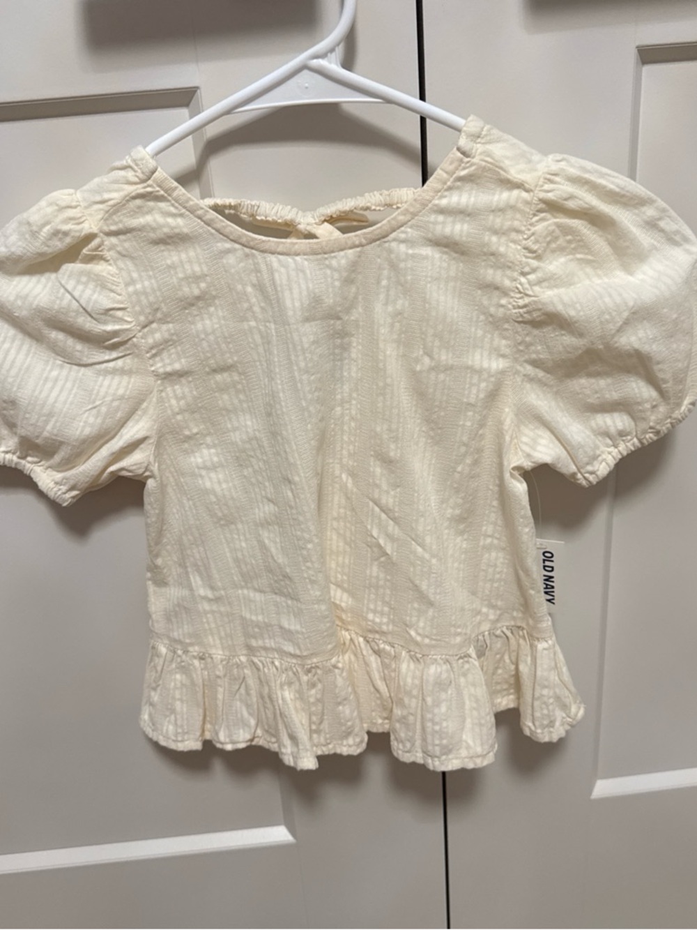 Old Navy Cream Textured Tie-Back Peplum Top